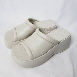 Bimba y Lola ivory leather platform sandals | Brand New Off White Chunky Mules